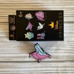🏰Loungefly Disney Princess Manga Style Cinderella Slipper Pin